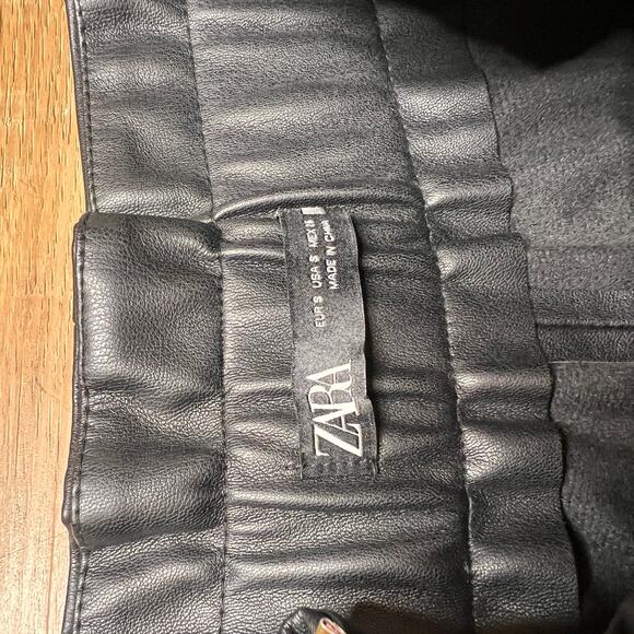 Zara Black Faux Leather Paperbag Shorts Size S NWOT - Picture 4 of 5